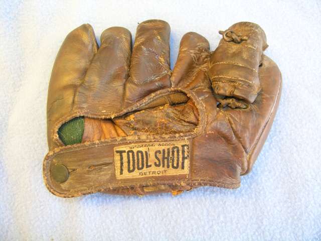 Tool Shop D12 Back Doug